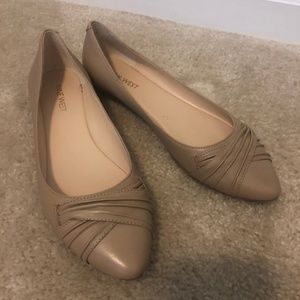 Nine West Taupe Flats 7